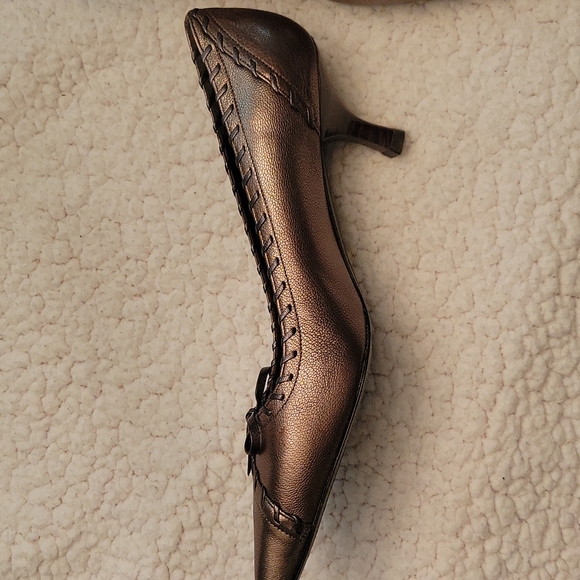 Stuart Weitzman shoes size 6.5M - Picture 3 of 8